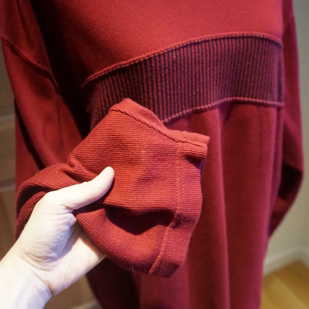 💚 VINTAGE CHAPS | RALPH LAUREN Red V-Neck Stripe Sweater (L)